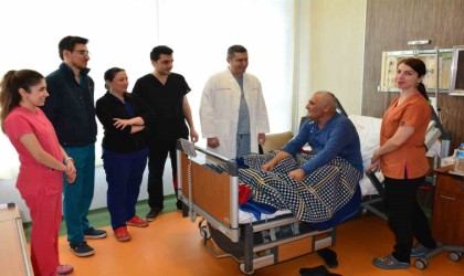 Balıkesirde 3 santimlik kesi ile baypas ameliyatı yapıldı