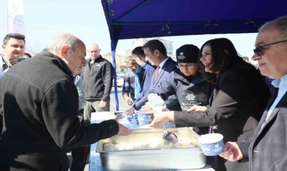 Başkan Çerçioğlu vatandaşların Berat Kandilini kutladı