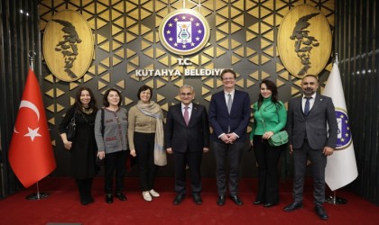 Başkan Işık, Büyükelçi Nikolaus Meyer-Landrutı ağırladı