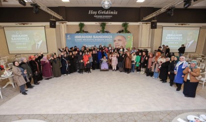 Başkan Sandıkçı: “2 bin adet çanta ve kırtasiye setini öğrencilerimize sıralarında teslim ettik”