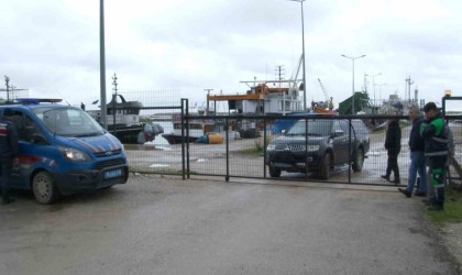 Batan gemide ulaşılan cansız beden, kimlik tespiti için Adli Tıp Kurumuna götürüldü