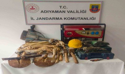 Birinci derece sit alanında kaçak kazı yapan 3 şahıs yakalandı