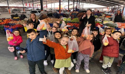 Bozdoğanlı minikler matematiği pazarda alışveriş yaparak öğrendi