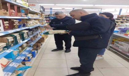 Buharkentte zincir marketler denetlendi