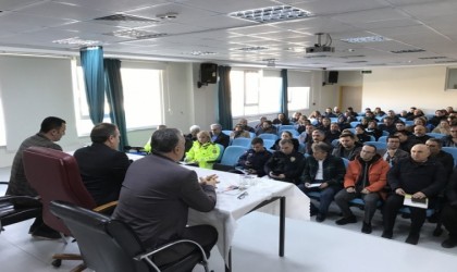 Burhaniyede ikinci dönem eğitim öğretim tedbirleri toplantısı yapıldı