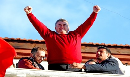 Çeşme Belediye Başkanı Oran, aday olmayacağını açıkladı