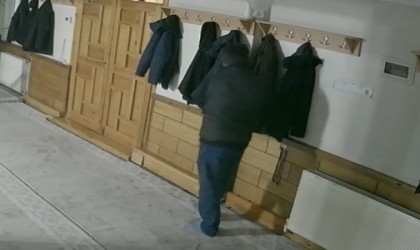 Cezaevinden izinli çıkıp 4 camide hırsızlık yaptı