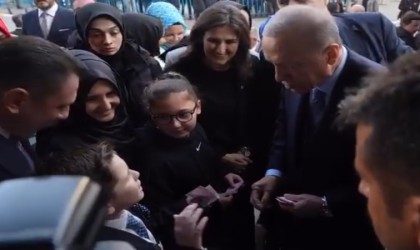 Cumhurbaşkanı Erdoğanın Sarp ve Rümeysa ile ilgi çeken diyaloğu