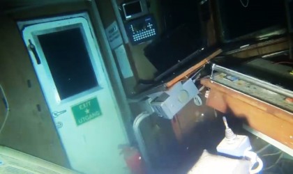 Dalgıçlar 9uncu dalışlarını gerçekleştirdi, makine dairesinde aramalar başlatıldı