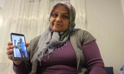 Depremde kaybettiği eşiyle 36 yıllık birlikteliğin ardından ilk yalnız sevgililer günü