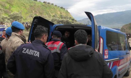 Develer güreşti, izleyenler kavgaya tutuştu