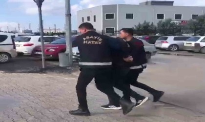 Dörtyolda evinde uyuşturucu madde ve silah ele geçirilen şahıs tutuklandı