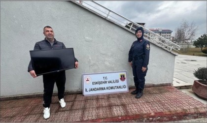 Eskişehirde 9 hırsızlık olayı gerçekleştirdiği belirlenen 2 şüpheli jandarmadan kaçamadı