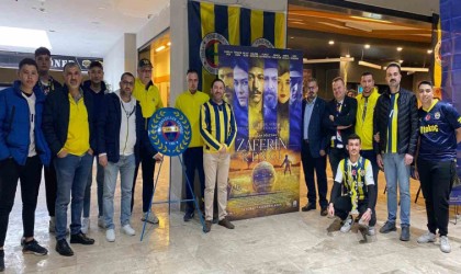 Fenerbahçe taraftarları sinema salonunu doldurdu