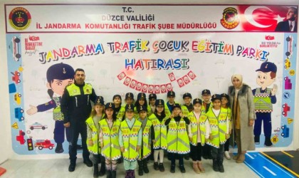 Geleceğin sürücüleri kuralları öğrendi