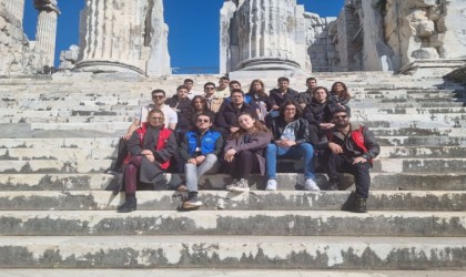 Gençler, Aydını tanıyor