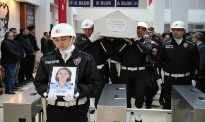 Görev arkadaşlarının en zor günü: Öldürülen polis arkadaşını gözyaşlarıyla uğurladılar