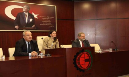 GTOda 2024 ekonomisi ve alacak sigortası konuşuldu