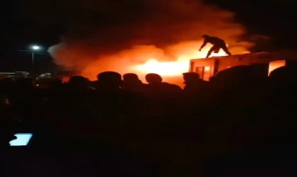 Hatay’da konteyner kentte korkutan yangın