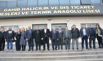 Hem eğitim, hem üretim