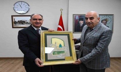 İHA Genel Müdürü Arvastan Vali Özkana ziyaret