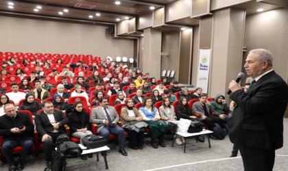 İLKEMli öğrencilere motivasyon semineri