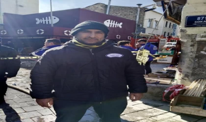 İzmir’de, tarihi Kemeraltı Çarşısı’nda yangın (2)