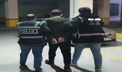 İzmir’de yüksek kar vaadiyle vurgun iddiası; holding patronu dahil 30 kişiye operasyon (4)