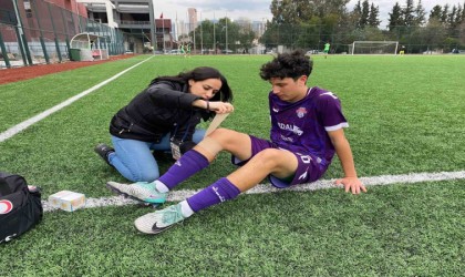 İzmirin yeşil sahalarına ilk kadın sağlık görevlisi