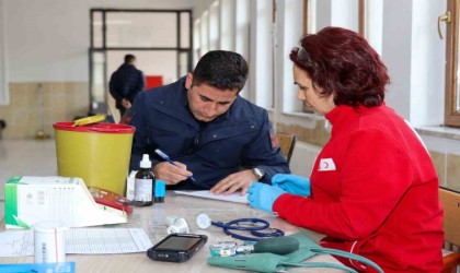 Jandarmadan kan bağışında farkındalık faaliyeti