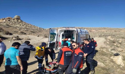 Kanyona düşerek yaralanan şahıs kurtarıldı