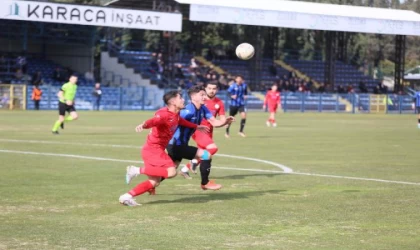 Karacabey Belediyespor ?? Serik Belediyespor: 1-1
