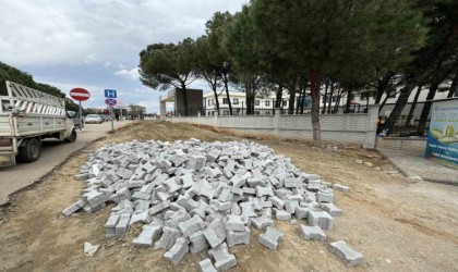 Karacasu İlçe Devlet Hastanesinin yolları yapılıyor