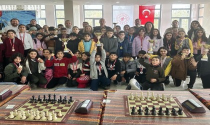 Karsta okullar arası satranç turnuvası sona erdi