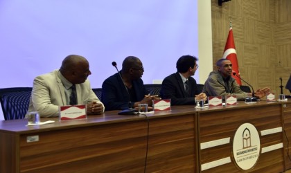 Kastamonuda Cezayirdeki Türk kültürü konuşuldu