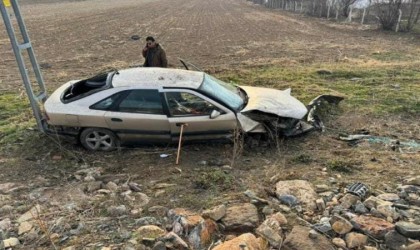 Kayseride otomobil şarampole uçtu: 1 yaralı