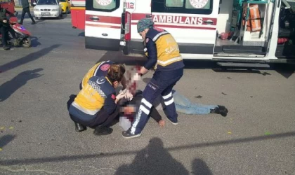 Kazada sürüklenen motosiklet, kaldırımdaki yayaya çarptı: 1 ölü, 1 yaralı