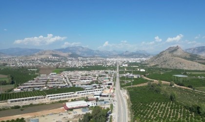 Kozanın il olma ihtimali ilçede sevinçle karşılanıyor