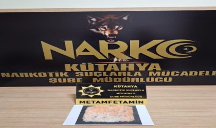 Kütahyada otobüs yolcusu uyuşturucu ile yakalandı