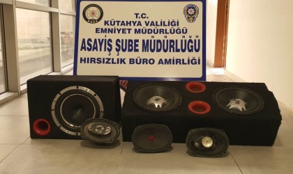 Kütahyada otodan hırsızlık zanlısı 2 kişi yakalandı