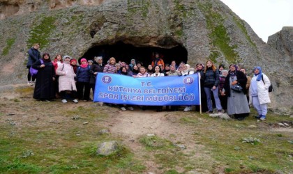 Kütahyalı kadınlardan Frig Vadisinde doğa yürüyüşü