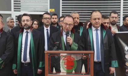 Malatya Barosu, depremde hayatlarını kaybedenleri unutmadı