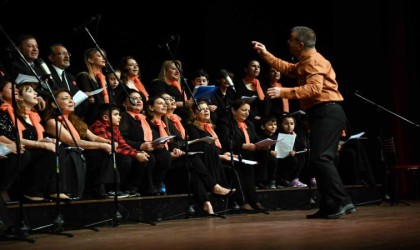 Manavgat Belediyesi TSM Korosundan ‘Karışık Kaset Konseri