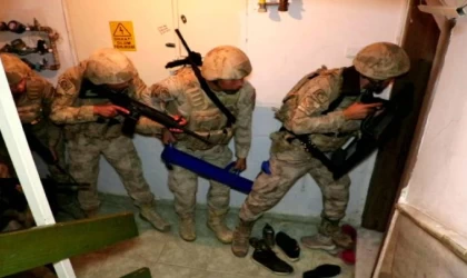 Mersin merkezli 2 ilde DEAŞ operasyonu: 2 gözaltı