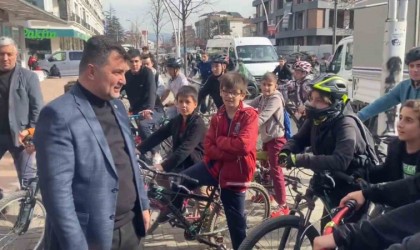 Milletvekili Öztürkten bisiklet parkı istediler