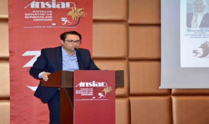 Mimar Emre Afacan, Antalyanın iş dünyasına projelerini anlattı