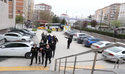 MİT ve devlet görevlisi yalanı ile dolandırıcılığa 150 yıl hapis istemi