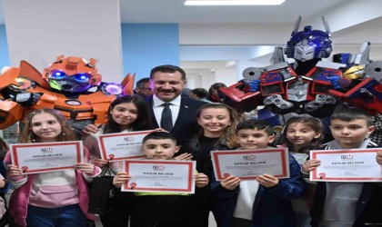 NE10un genç beyinleri mezun oldu