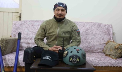 Ölüme namaz kılarken yakalanan genç kızı enkazdan çıkaran gönüllü arama kurtarma görevlisi o anları unutamıyor