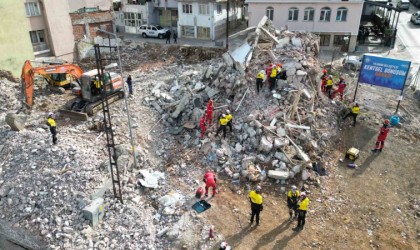 (Özel) Bursada nefes kesen deprem tatbikatı...